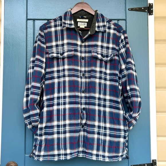 L.L. Bean Other - L.L. Bean Traditional Fit Fleece-lined Flannel with pockets Men Size Med…